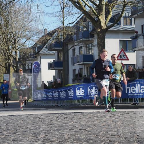 06.04.2025 - 44. Internationalen Wilhelmsburger Insellauf Luisa Fischer http://msf.ph/oto/7561390 06.04.2025 10:29:30 Ziel 3453, 4044, 3793, 4347 meine-sportfotos.de