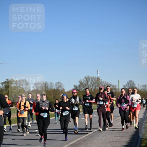 06.04.2025 - 44. Internationalen Wilhelmsburger Insellauf Dr. Thomas Lammeyer http://msf.ph/oto/7561517 06.04.2025 09:36:31 Laufen 3056, 4015, 89, 1023, 3533, 3517, 4367, 3389 meine-sportfotos.de