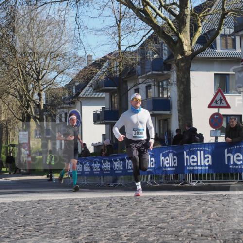 06.04.2025 - 44. Internationalen Wilhelmsburger Insellauf Luisa Fischer http://msf.ph/oto/7561521 06.04.2025 10:29:35 Ziel 3808 meine-sportfotos.de