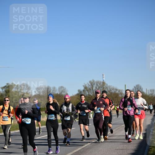 06.04.2025 - 44. Internationalen Wilhelmsburger Insellauf Dr. Thomas Lammeyer http://msf.ph/oto/7561551 06.04.2025 09:36:32 Laufen 3056, 3389, 3517, 3533, 4367, 4015, 4029 meine-sportfotos.de