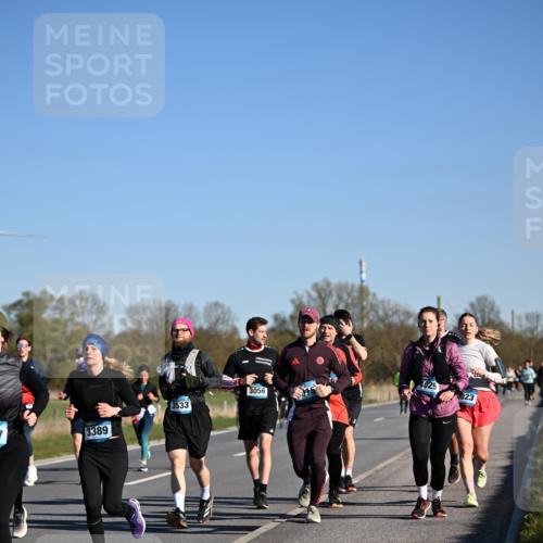 06.04.2025 - 44. Internationalen Wilhelmsburger Insellauf Dr. Thomas Lammeyer http://msf.ph/oto/7561578 06.04.2025 09:36:33 Laufen 4029, 3056, 023, 3533, 3389 meine-sportfotos.de