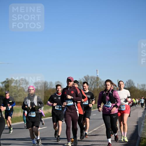 06.04.2025 - 44. Internationalen Wilhelmsburger Insellauf Dr. Thomas Lammeyer http://msf.ph/oto/7561610 06.04.2025 09:36:34 Laufen 3533, 3056, 4015, 5010, 4029, 4023 meine-sportfotos.de