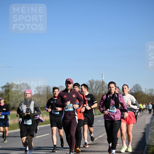 06.04.2025 - 44. Internationalen Wilhelmsburger Insellauf Dr. Thomas Lammeyer http://msf.ph/oto/7561614 06.04.2025 09:36:34 Laufen 3533, 3056, 4015, 4029 meine-sportfotos.de
