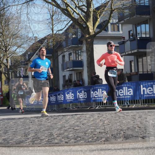 06.04.2025 - 44. Internationalen Wilhelmsburger Insellauf Luisa Fischer http://msf.ph/oto/7561671 06.04.2025 10:30:05 Ziel 4413, 4030, 4410 meine-sportfotos.de