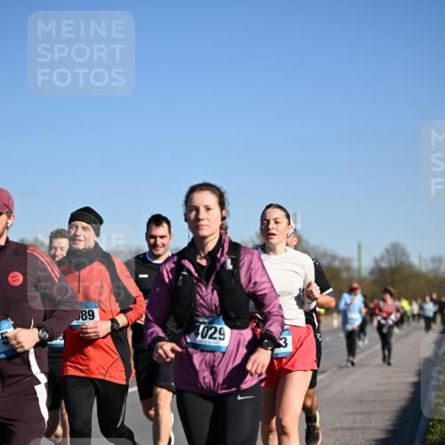 06.04.2025 - 44. Internationalen Wilhelmsburger Insellauf Dr. Thomas Lammeyer http://msf.ph/oto/7561680 06.04.2025 09:36:36 Laufen 89, 029, 3 meine-sportfotos.de