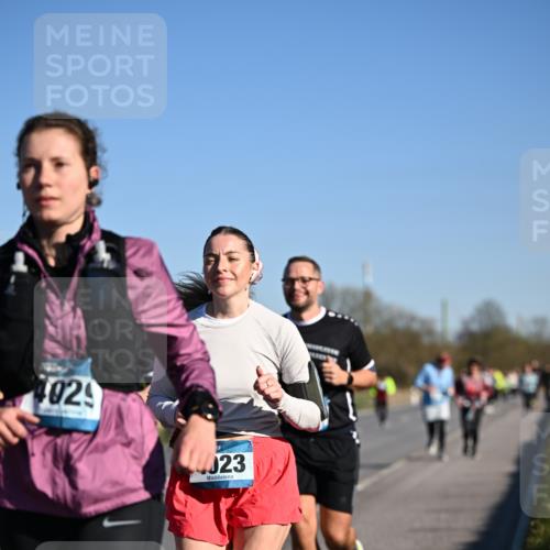06.04.2025 - 44. Internationalen Wilhelmsburger Insellauf Dr. Thomas Lammeyer http://msf.ph/oto/7561703 06.04.2025 09:36:37 Laufen 4029, 23 meine-sportfotos.de