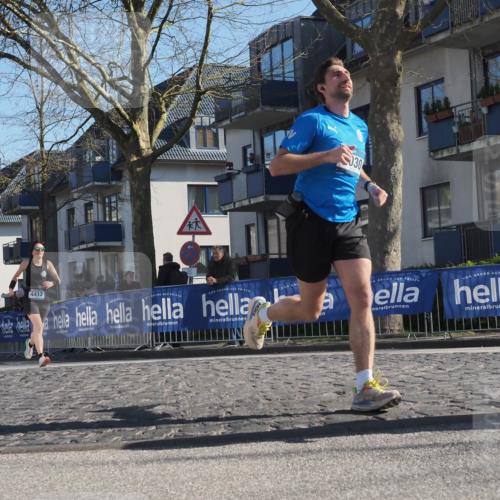 06.04.2025 - 44. Internationalen Wilhelmsburger Insellauf Luisa Fischer http://msf.ph/oto/7561710 06.04.2025 10:30:06 Ziel 4413, 30 meine-sportfotos.de
