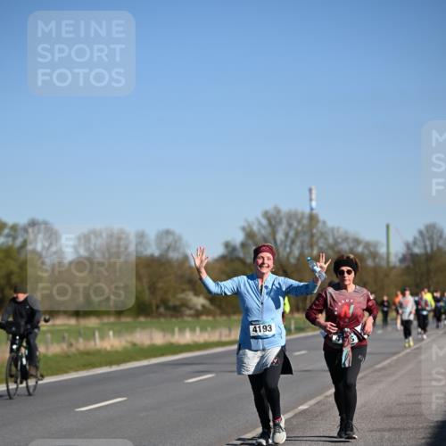 06.04.2025 - 44. Internationalen Wilhelmsburger Insellauf Dr. Thomas Lammeyer http://msf.ph/oto/7561774 06.04.2025 09:36:42 Laufen 4193 meine-sportfotos.de