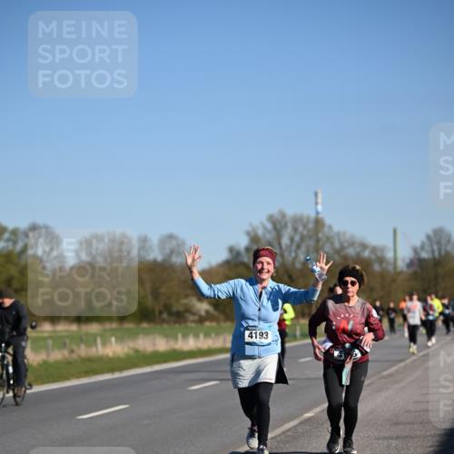 06.04.2025 - 44. Internationalen Wilhelmsburger Insellauf Dr. Thomas Lammeyer http://msf.ph/oto/7561783 06.04.2025 09:36:42 Laufen 4193 meine-sportfotos.de