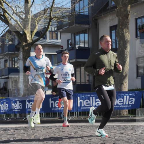06.04.2025 - 44. Internationalen Wilhelmsburger Insellauf Luisa Fischer http://msf.ph/oto/7561855 06.04.2025 10:30:20 Ziel 4559, 3297 meine-sportfotos.de