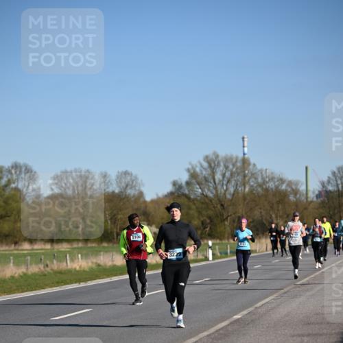 06.04.2025 - 44. Internationalen Wilhelmsburger Insellauf Dr. Thomas Lammeyer http://msf.ph/oto/7561898 06.04.2025 09:36:47 Laufen 5106, 3239, 3157 meine-sportfotos.de