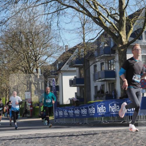 06.04.2025 - 44. Internationalen Wilhelmsburger Insellauf Luisa Fischer http://msf.ph/oto/7561931 06.04.2025 10:30:27 Ziel 3742, 4189 meine-sportfotos.de