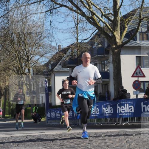 06.04.2025 - 44. Internationalen Wilhelmsburger Insellauf Luisa Fischer http://msf.ph/oto/7561979 06.04.2025 10:30:30 Ziel 3400, 4459 meine-sportfotos.de