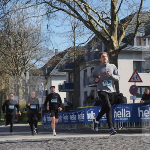 06.04.2025 - 44. Internationalen Wilhelmsburger Insellauf Luisa Fischer http://msf.ph/oto/7562072 06.04.2025 10:30:36 Ziel 4472, 4471, 4419, 4370 meine-sportfotos.de