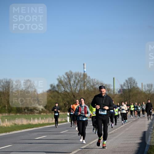 06.04.2025 - 44. Internationalen Wilhelmsburger Insellauf Dr. Thomas Lammeyer http://msf.ph/oto/7562125 06.04.2025 09:36:58 Laufen 4119, 365, 3766 meine-sportfotos.de