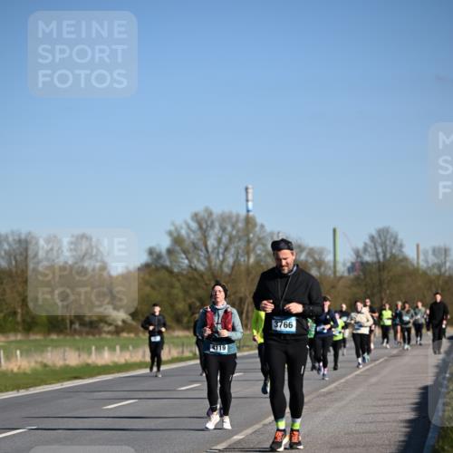 06.04.2025 - 44. Internationalen Wilhelmsburger Insellauf Dr. Thomas Lammeyer http://msf.ph/oto/7562157 06.04.2025 09:36:59 Laufen 4119, 3766 meine-sportfotos.de