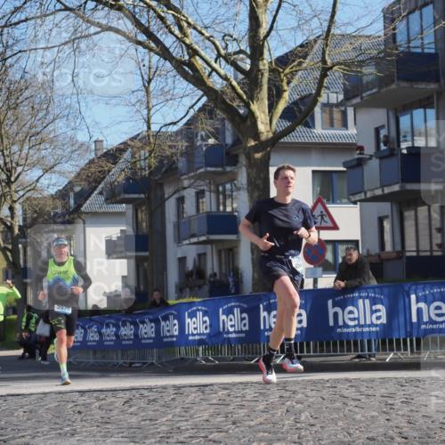 06.04.2025 - 44. Internationalen Wilhelmsburger Insellauf Luisa Fischer http://msf.ph/oto/7562224 06.04.2025 10:30:45 Ziel 344, 3939 meine-sportfotos.de