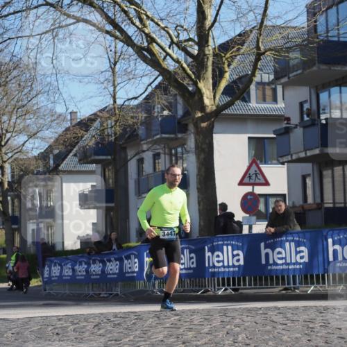 06.04.2025 - 44. Internationalen Wilhelmsburger Insellauf Luisa Fischer http://msf.ph/oto/7562306 06.04.2025 10:30:48 Ziel 3447 meine-sportfotos.de