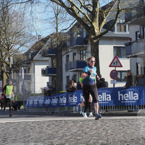 06.04.2025 - 44. Internationalen Wilhelmsburger Insellauf Luisa Fischer http://msf.ph/oto/7562469 06.04.2025 10:31:16 Ziel 3976, 3542, 5025 meine-sportfotos.de