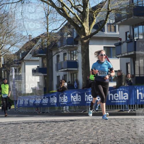 06.04.2025 - 44. Internationalen Wilhelmsburger Insellauf Luisa Fischer http://msf.ph/oto/7562480 06.04.2025 10:31:16 Ziel 3976, 3542, 5025 meine-sportfotos.de