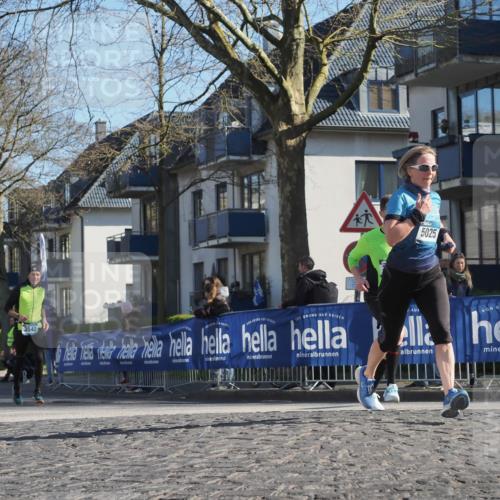 06.04.2025 - 44. Internationalen Wilhelmsburger Insellauf Luisa Fischer http://msf.ph/oto/7562489 06.04.2025 10:31:16 Ziel 5025, 3976, 3542 meine-sportfotos.de
