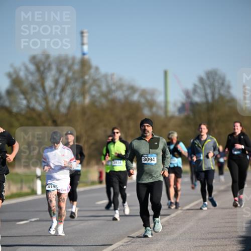 06.04.2025 - 44. Internationalen Wilhelmsburger Insellauf Dr. Thomas Lammeyer http://msf.ph/oto/7562498 06.04.2025 09:37:17 Laufen 4198, 1312, 3094 meine-sportfotos.de