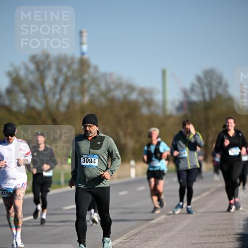06.04.2025 - 44. Internationalen Wilhelmsburger Insellauf Dr. Thomas Lammeyer http://msf.ph/oto/7562554 06.04.2025 09:37:19 Laufen 4198, 3094 meine-sportfotos.de