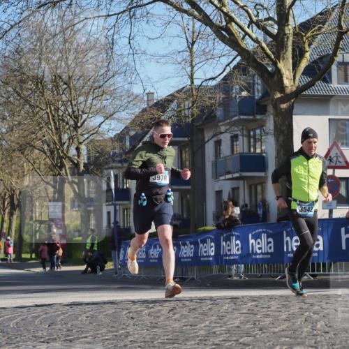 06.04.2025 - 44. Internationalen Wilhelmsburger Insellauf Luisa Fischer http://msf.ph/oto/7562564 06.04.2025 10:31:19 Ziel 3976, 3542 meine-sportfotos.de
