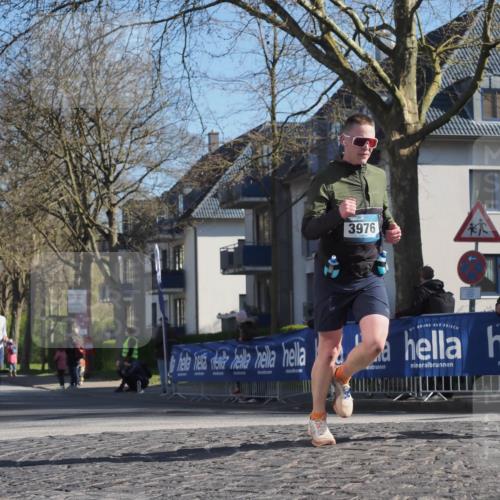 06.04.2025 - 44. Internationalen Wilhelmsburger Insellauf Luisa Fischer http://msf.ph/oto/7562571 06.04.2025 10:31:19 Ziel 3976 meine-sportfotos.de