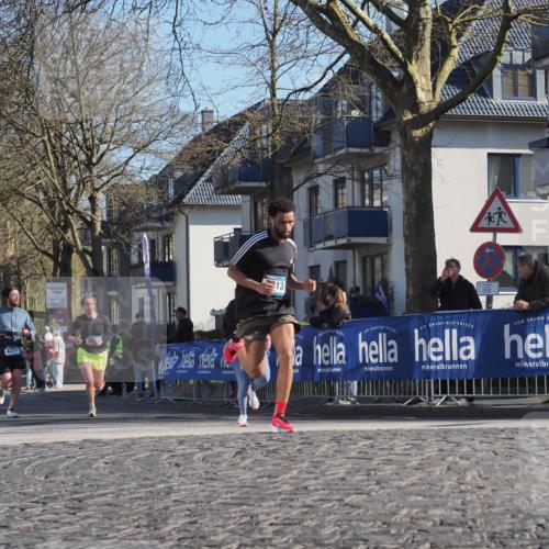 06.04.2025 - 44. Internationalen Wilhelmsburger Insellauf Luisa Fischer http://msf.ph/oto/7562639 06.04.2025 10:31:41 Ziel 422, 4271, 13 meine-sportfotos.de