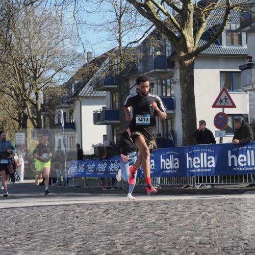 06.04.2025 - 44. Internationalen Wilhelmsburger Insellauf Luisa Fischer http://msf.ph/oto/7562644 06.04.2025 10:31:41 Ziel 4271, 3413, 4497 meine-sportfotos.de