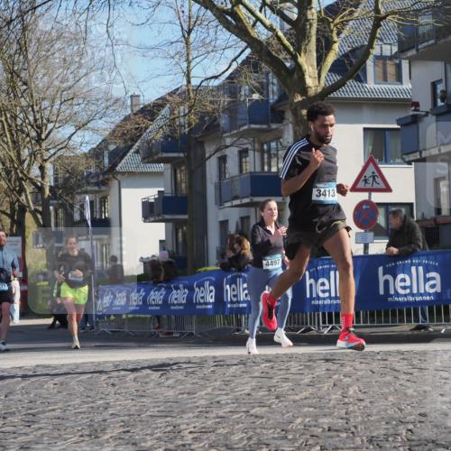06.04.2025 - 44. Internationalen Wilhelmsburger Insellauf Luisa Fischer http://msf.ph/oto/7562653 06.04.2025 10:31:42 Ziel 396, 4223, 4271, 3413, 4497 meine-sportfotos.de