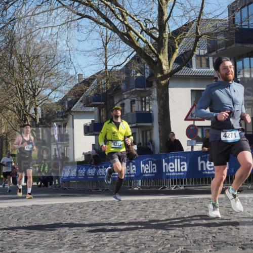 06.04.2025 - 44. Internationalen Wilhelmsburger Insellauf Luisa Fischer http://msf.ph/oto/7562726 06.04.2025 10:31:45 Ziel 4057, 4223, 4271 meine-sportfotos.de