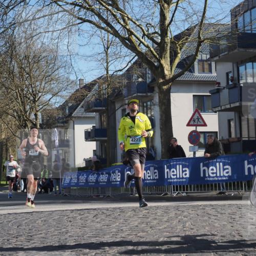 06.04.2025 - 44. Internationalen Wilhelmsburger Insellauf Luisa Fischer http://msf.ph/oto/7562731 06.04.2025 10:31:45 Ziel 4057, 4223 meine-sportfotos.de