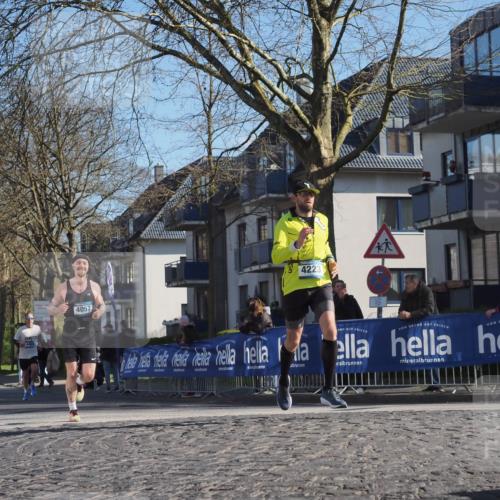 06.04.2025 - 44. Internationalen Wilhelmsburger Insellauf Luisa Fischer http://msf.ph/oto/7562737 06.04.2025 10:31:46 Ziel 4484, 4057, 4223 meine-sportfotos.de