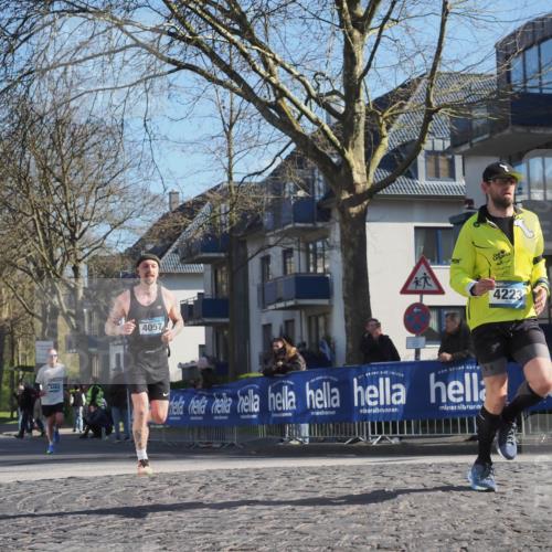 06.04.2025 - 44. Internationalen Wilhelmsburger Insellauf Luisa Fischer http://msf.ph/oto/7562751 06.04.2025 10:31:46 Ziel 4484, 4057, 4223 meine-sportfotos.de