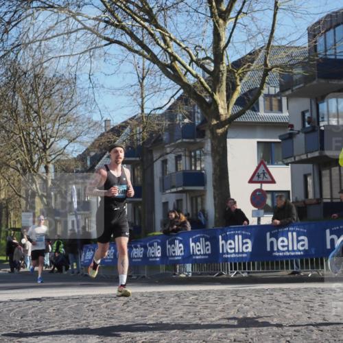 06.04.2025 - 44. Internationalen Wilhelmsburger Insellauf Luisa Fischer http://msf.ph/oto/7562757 06.04.2025 10:31:46 Ziel 057, 4484, 4223 meine-sportfotos.de