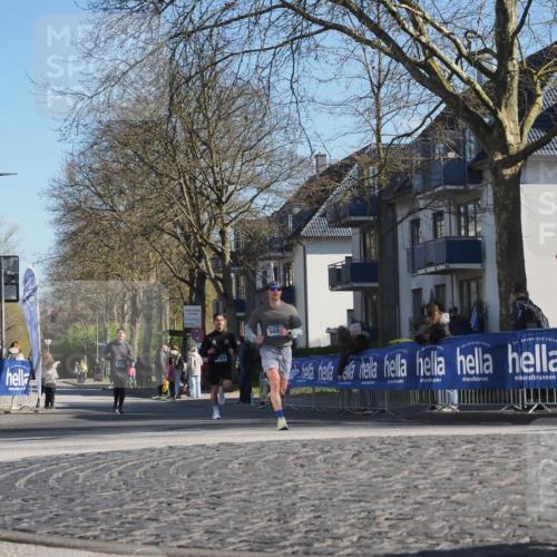 06.04.2025 - 44. Internationalen Wilhelmsburger Insellauf Luisa Fischer http://msf.ph/oto/7562876 06.04.2025 10:32:10 Ziel 4242, 509 meine-sportfotos.de
