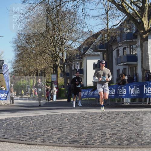 06.04.2025 - 44. Internationalen Wilhelmsburger Insellauf Luisa Fischer http://msf.ph/oto/7562894 06.04.2025 10:32:11 Ziel 4242, 14, 359, 092 meine-sportfotos.de