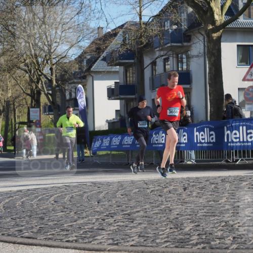06.04.2025 - 44. Internationalen Wilhelmsburger Insellauf Luisa Fischer http://msf.ph/oto/7562974 06.04.2025 10:32:24 Ziel 3650, 5086, 5002 meine-sportfotos.de