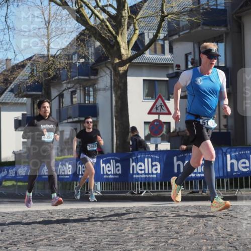 06.04.2025 - 44. Internationalen Wilhelmsburger Insellauf Luisa Fischer http://msf.ph/oto/7563066 06.04.2025 10:32:44 Ziel 5137, 3863, 4358 meine-sportfotos.de