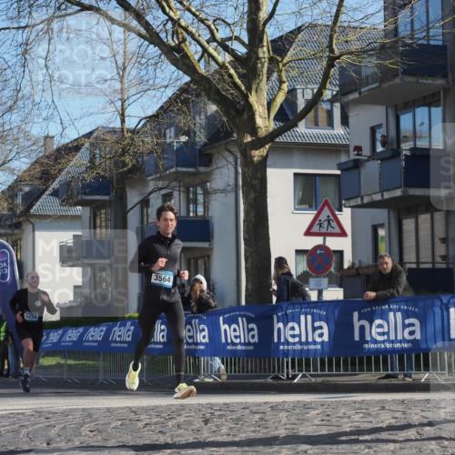 06.04.2025 - 44. Internationalen Wilhelmsburger Insellauf Luisa Fischer http://msf.ph/oto/7563150 06.04.2025 10:33:04 Ziel 3234, 3564 meine-sportfotos.de