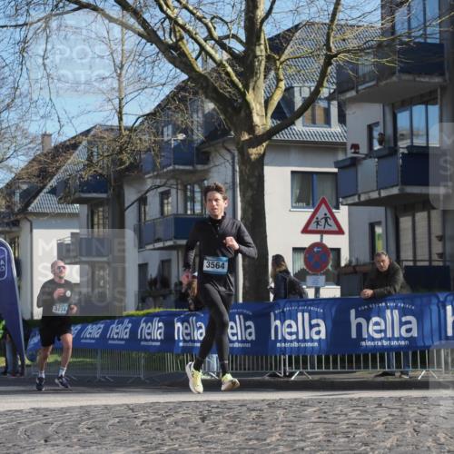 06.04.2025 - 44. Internationalen Wilhelmsburger Insellauf Luisa Fischer http://msf.ph/oto/7563158 06.04.2025 10:33:04 Ziel 3564, 67, 3234 meine-sportfotos.de