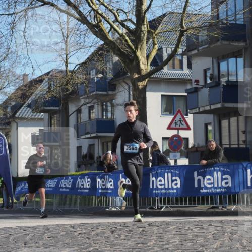 06.04.2025 - 44. Internationalen Wilhelmsburger Insellauf Luisa Fischer http://msf.ph/oto/7563161 06.04.2025 10:33:04 Ziel 3564, 3234 meine-sportfotos.de