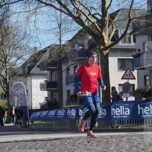 06.04.2025 - 44. Internationalen Wilhelmsburger Insellauf Luisa Fischer http://msf.ph/oto/7563261 06.04.2025 10:33:12 Ziel 1, 2, 3, 4537 meine-sportfotos.de