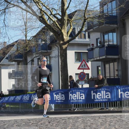 06.04.2025 - 44. Internationalen Wilhelmsburger Insellauf Luisa Fischer http://msf.ph/oto/7563285 06.04.2025 10:33:17 Ziel 3177 meine-sportfotos.de