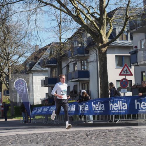 06.04.2025 - 44. Internationalen Wilhelmsburger Insellauf Luisa Fischer http://msf.ph/oto/7563327 06.04.2025 10:33:25 Ziel 4058 meine-sportfotos.de