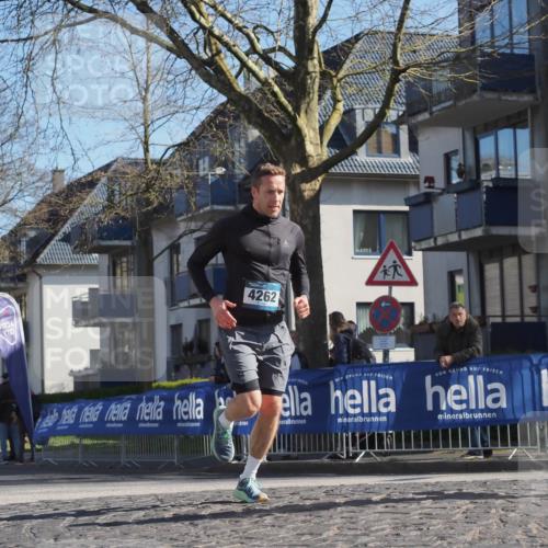 06.04.2025 - 44. Internationalen Wilhelmsburger Insellauf Luisa Fischer http://msf.ph/oto/7563388 06.04.2025 10:33:34 Ziel 4455, 4262 meine-sportfotos.de