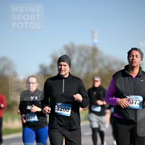 06.04.2025 - 44. Internationalen Wilhelmsburger Insellauf Dr. Thomas Lammeyer http://msf.ph/oto/7563389 06.04.2025 09:38:19 Laufen 3200, 373 meine-sportfotos.de