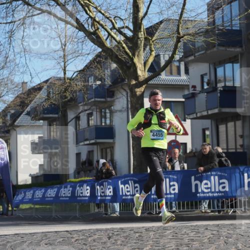 06.04.2025 - 44. Internationalen Wilhelmsburger Insellauf Luisa Fischer http://msf.ph/oto/7563429 06.04.2025 10:33:36 Ziel 4455 meine-sportfotos.de
